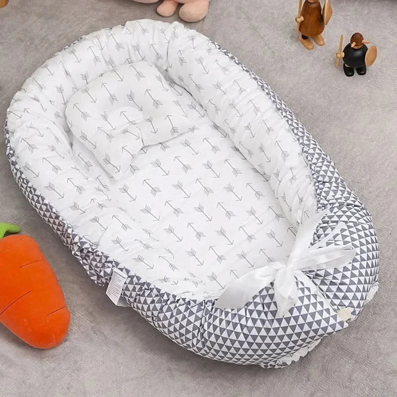 Foldable Portable Baby Crib Travel Bassinet for Infant Safe Sleep